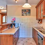 Kata Будинок відпочинку *